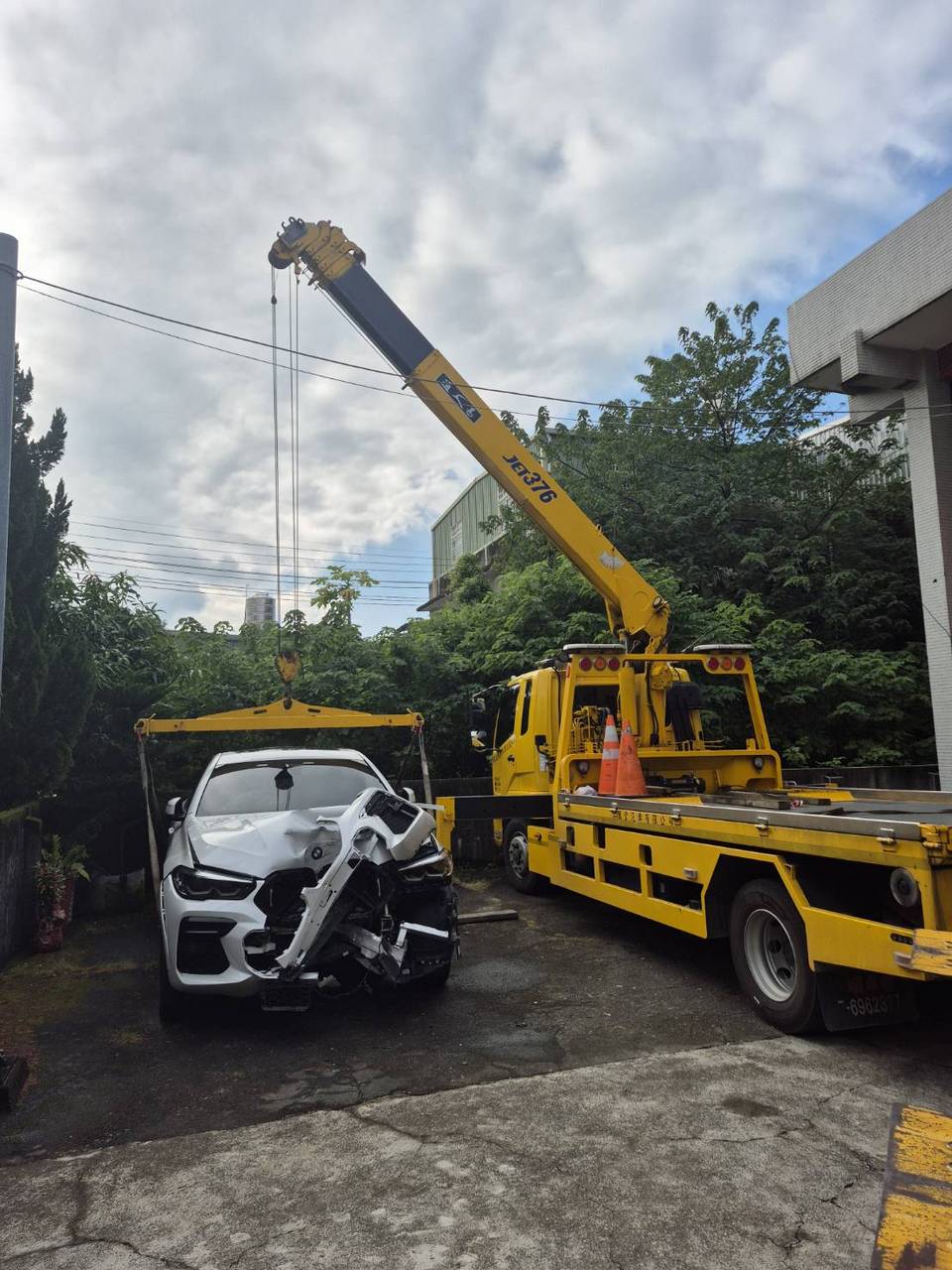 �s�˨ƬG���R��B�Q��