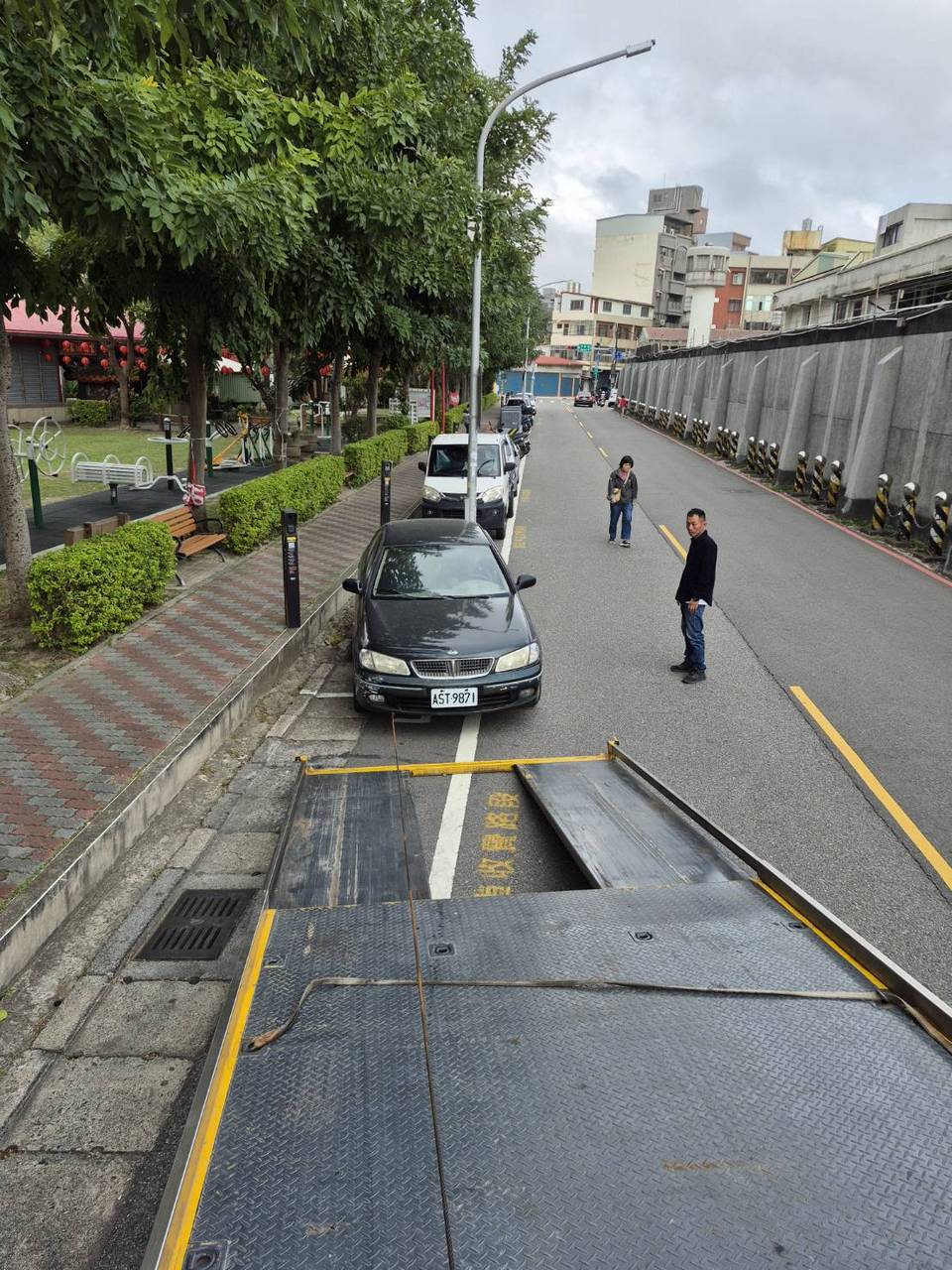 �s�ˬG�٨���Q